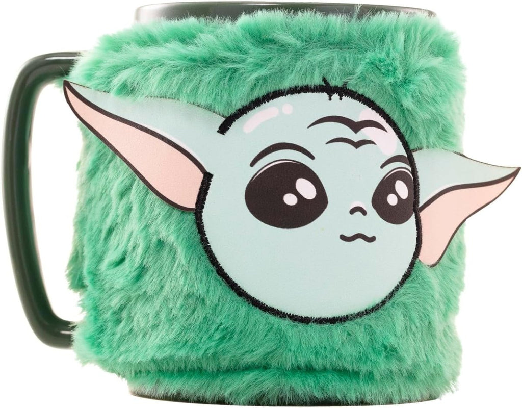 Caneca Edição Especial Star Wars Mandalorian Grogu - Envólucro de Peluche 440ml - Colecionáveis - Pyramid International
